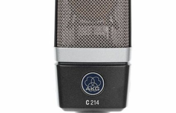 AKG – C214