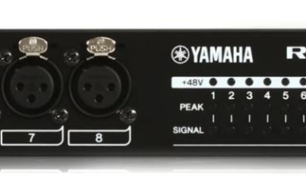 Yamaha – Ri8-D